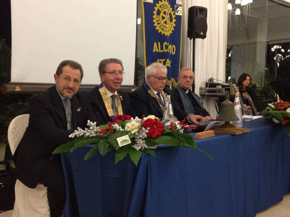 113 - Presenze del Governatore - 40 anni del Rotary Club Alcamo - Alcamo 20 dicembre 2015/Alcamo1.jpg